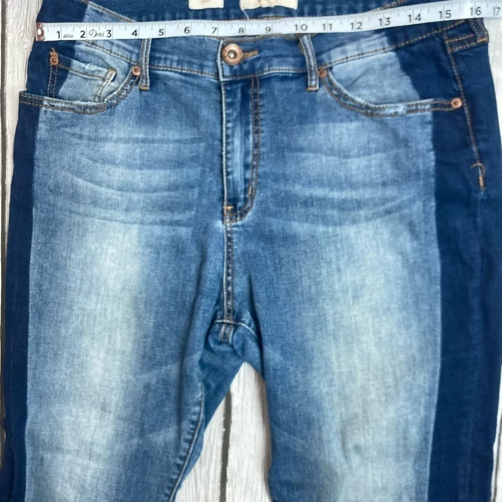 Band of Gypsies Two Toned Gwen Jeans